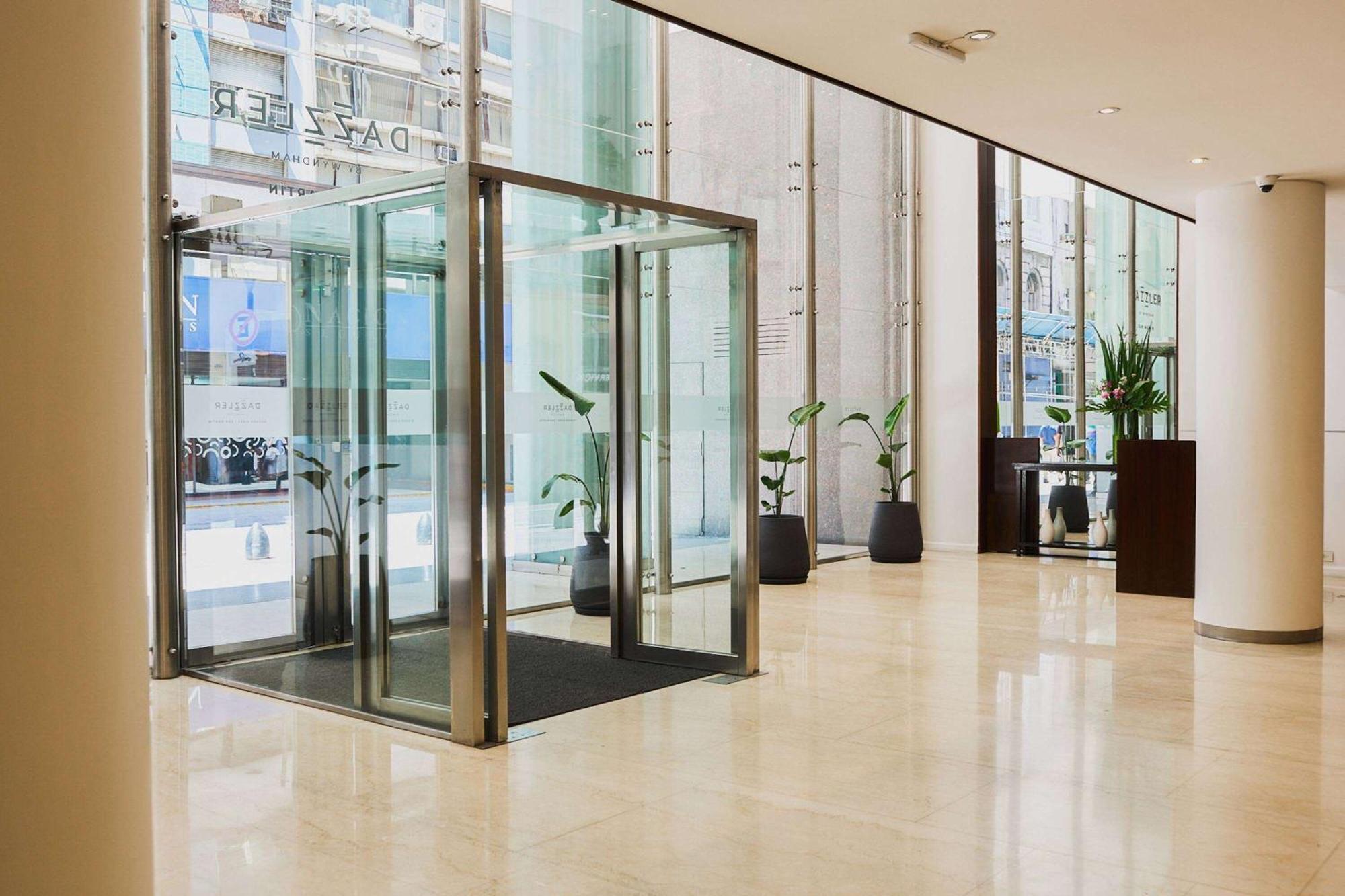 Hotel Dazzler By Wyndham Buenos Aires San Martin Exteriér fotografie