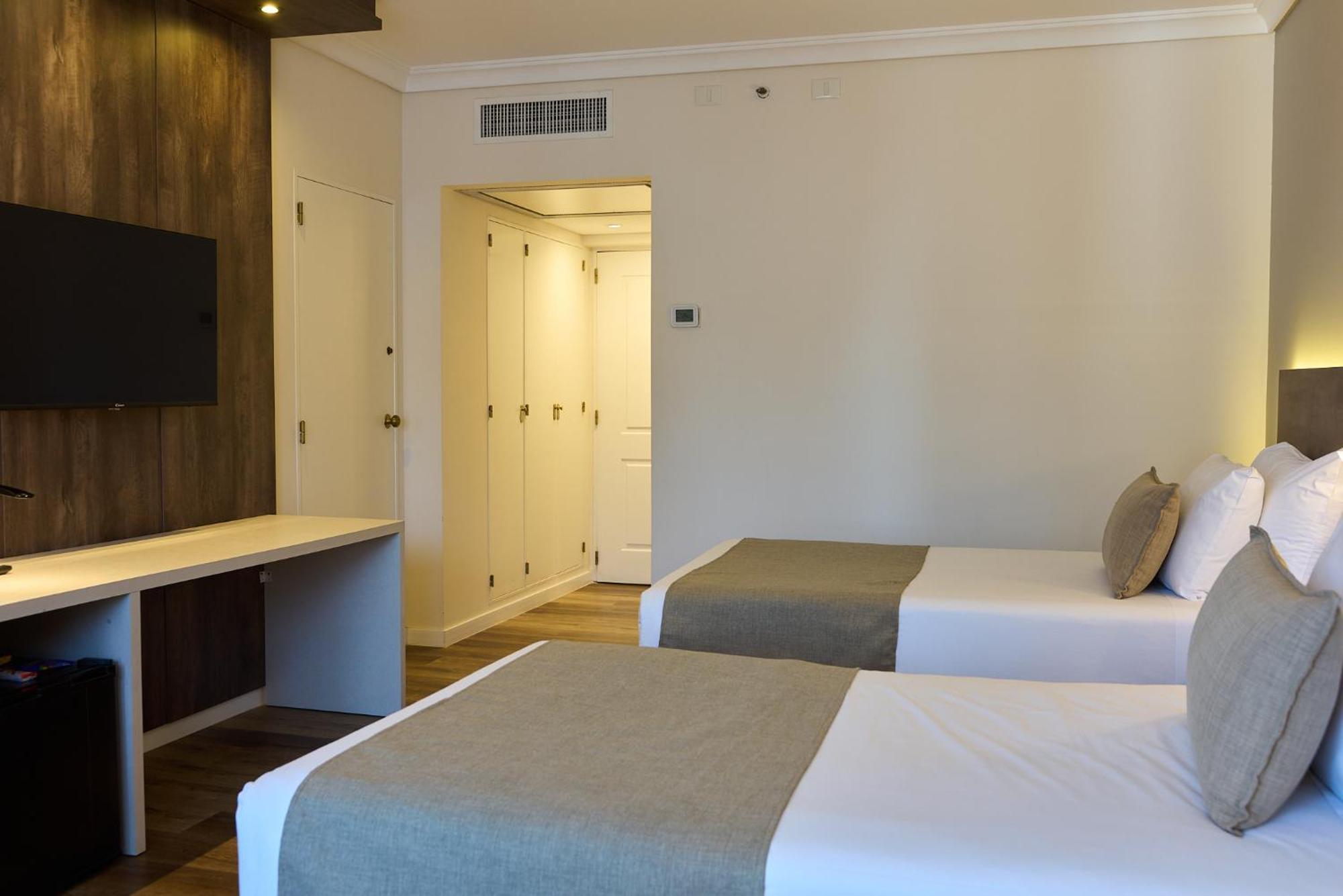 Hotel Dazzler By Wyndham Buenos Aires San Martin Exteriér fotografie